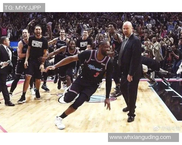 纽约尼克斯与勇士激战正酣球迷期待的精彩对决即将上演